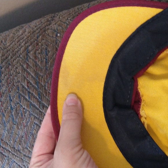 Vintage University of Minnesota Golden Gophers Cap - Picture 8 of 10